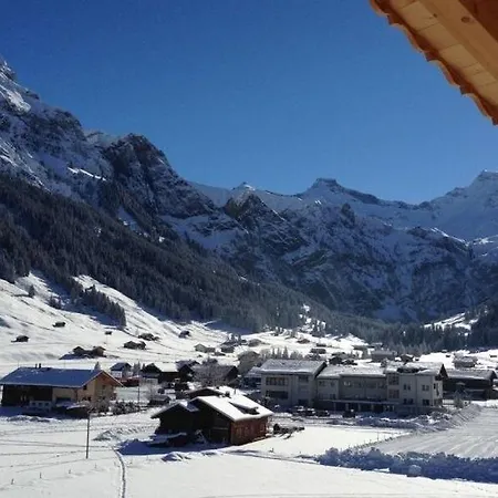 Butterfly - Three Bedroom Otel Adelboden